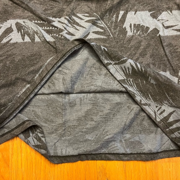 Vintage Fit Tropical Print Stripe Tee - Picture 5 of 6